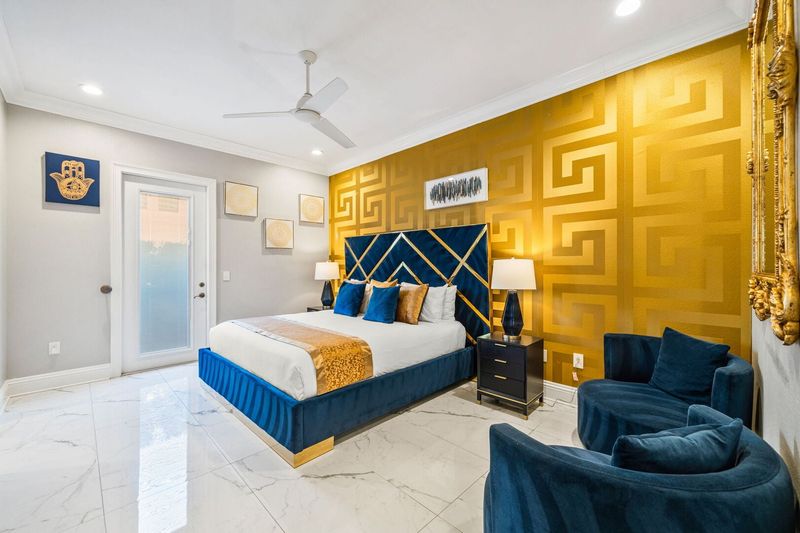 Dubai Suite