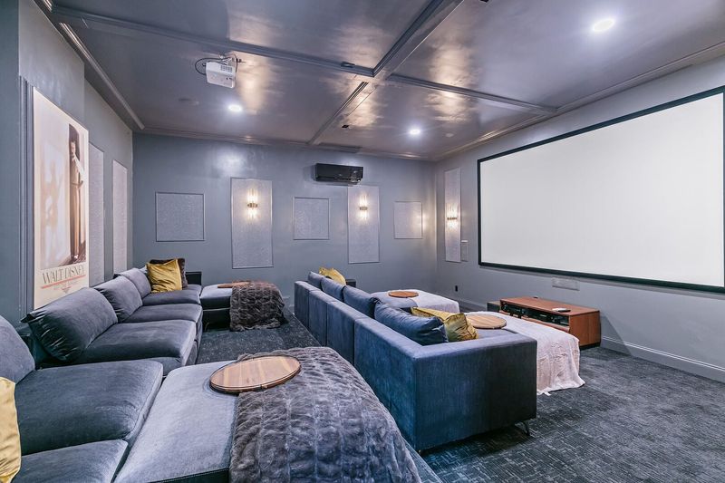 Watch a movie in comfort and in style!