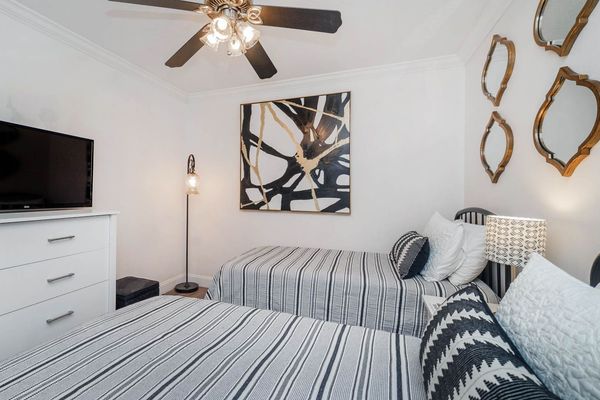 Bedroom 4 (Angle)
43" Roku TV