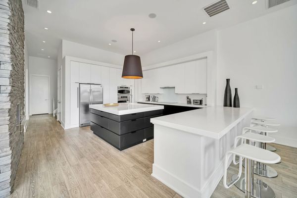 The fully-equipped kitchen will provide you with delicious meals prepared by the chef in the family