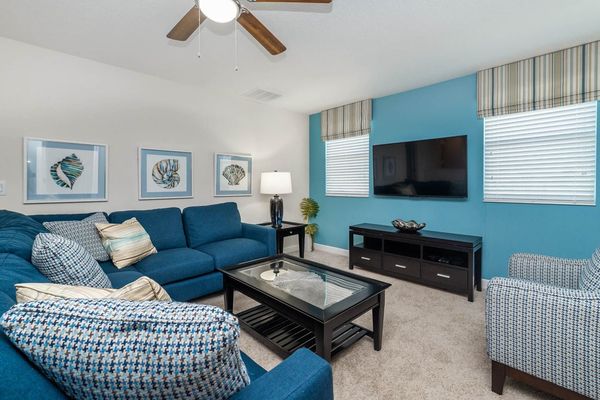 Loft (Angle)
55" Roku TV