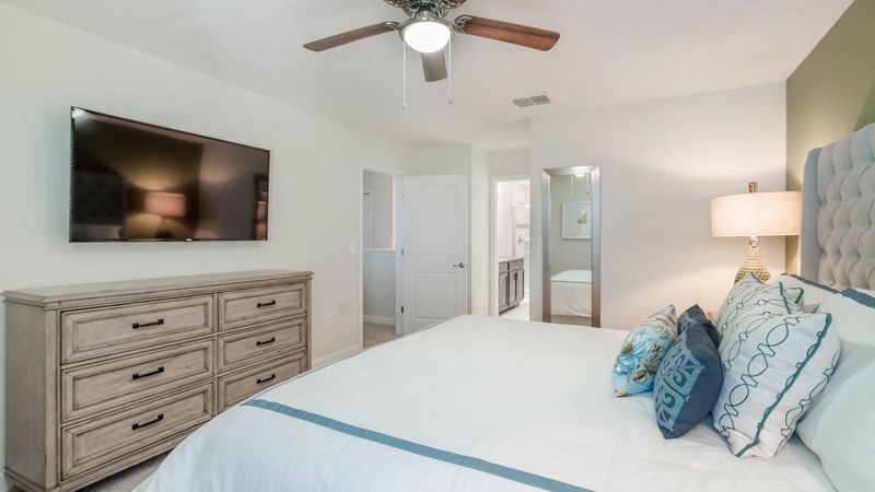 Master King Bedroom 1
55" Roku TV
