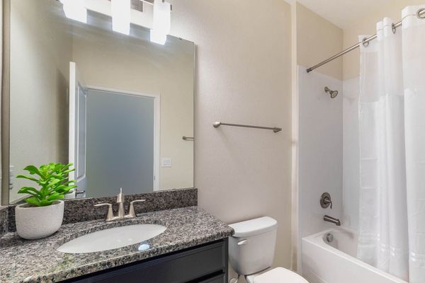 King Suite Bathroom 2 Downstairs
Tub/Shower Combo