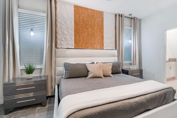 Master King Bedroom 1 Downstairs
Attached Bathroom