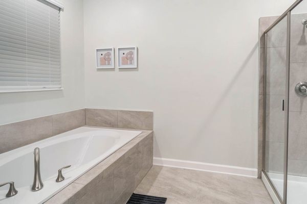 Master King Bathroom 1 (Angle)
Tub and Shower