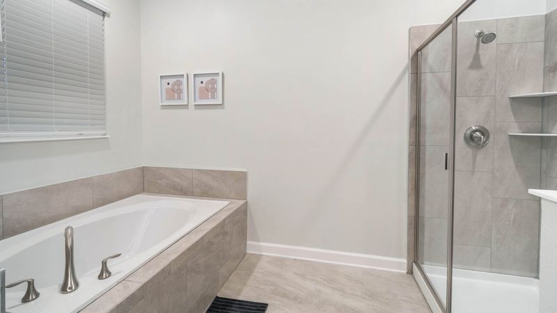 Master King Bathroom 1 (Angle)
Tub and Shower