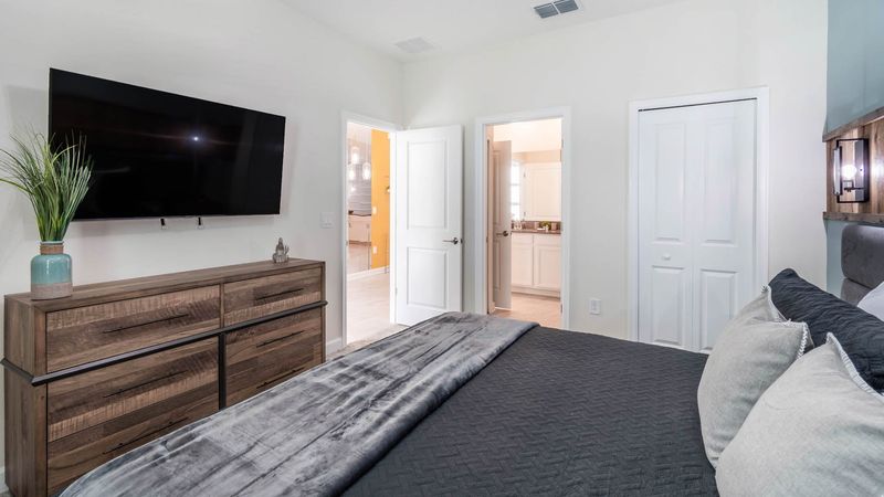 King Suite Bedroom 2 (Angle)
55" Smart TV