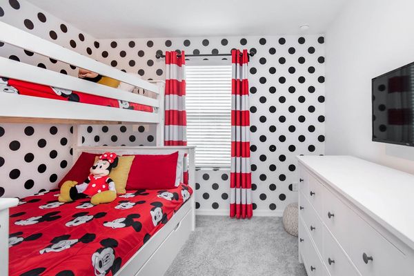 Twin/Double + Twin Trundle Suite
Bunk Bedroom 4 (Angle)
32" Roku TV
Mickey Theme