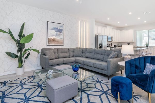 8976 Amelia Downs Trail