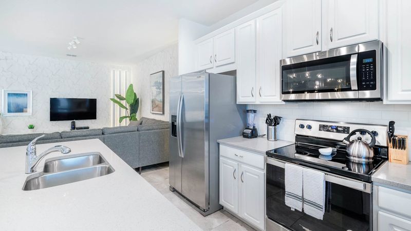 Kitchen (Angle)