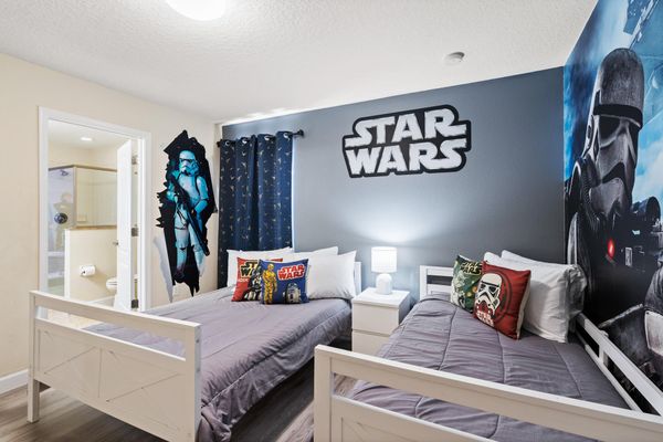 Twin/Double Bedroom 5 Star Wars