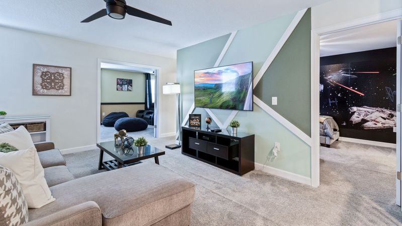 Loft 
65" Smart TV