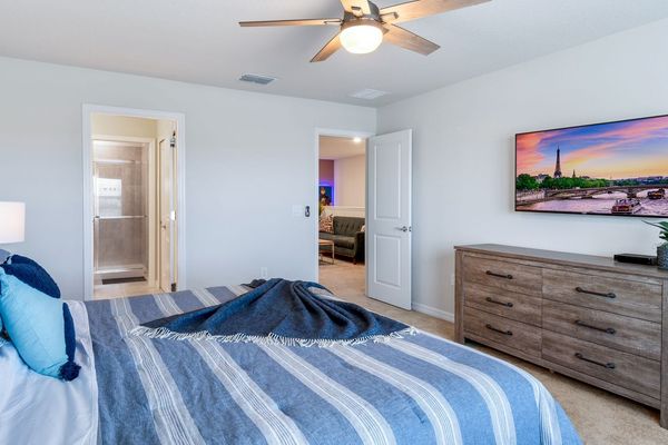 Master King Bedroom 1 (Angle)
50" Smart TV