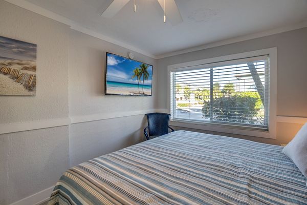 Bedroom 2 - King Bed