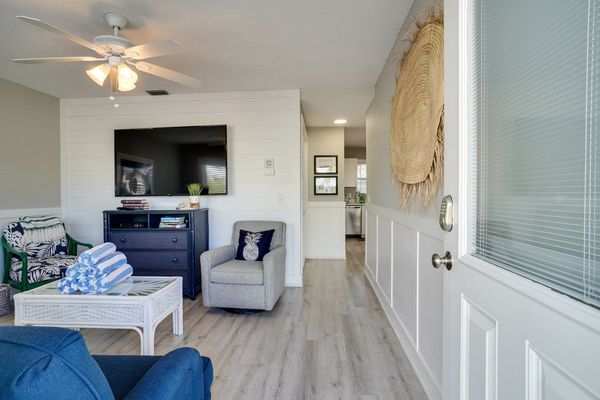 Front Entrance Way