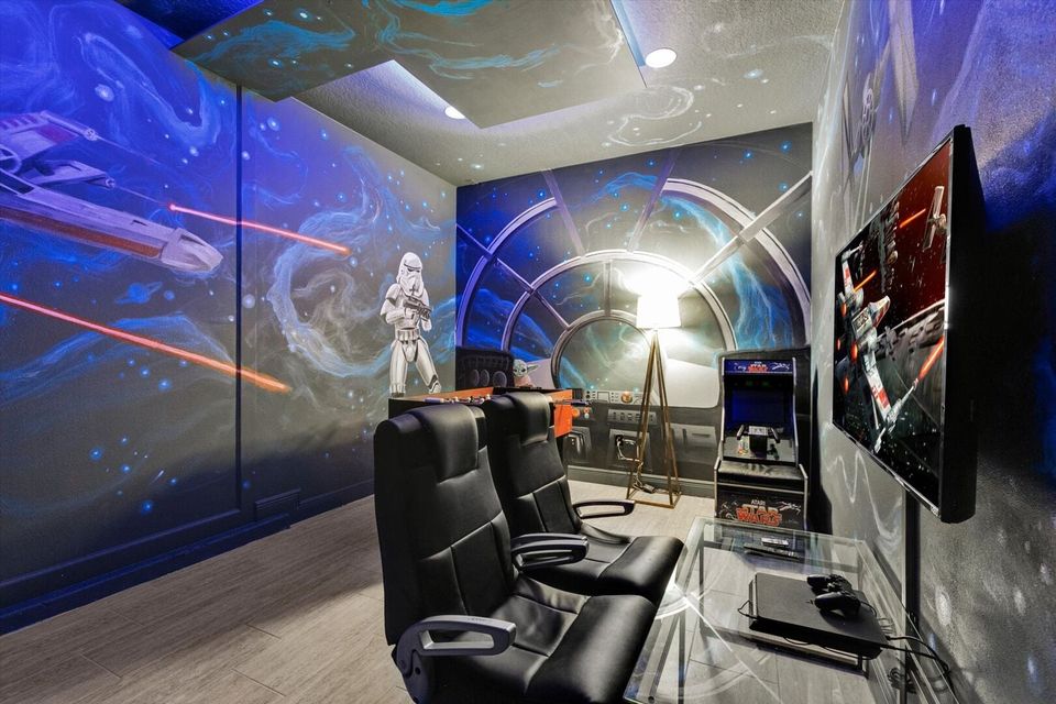 Game Room
50" TV  
PlayStation 4 
2 Game Chairs 
Star Wars Video Arcade 
Foosball
Has AC