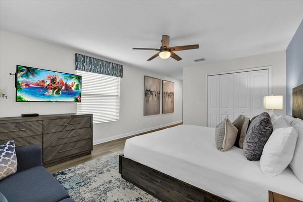 Master King Bedroom 2 (Angle)
50" Smart TV