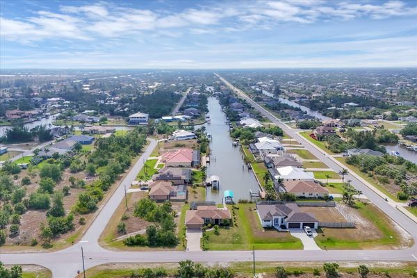 Beautiful South Gulf Cove waterfront home with private pool (Boat lift not available)