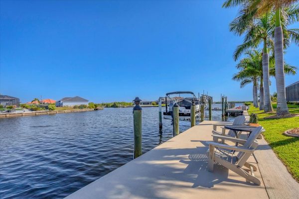 Large boat dock with sitting area (Boat lift not available)