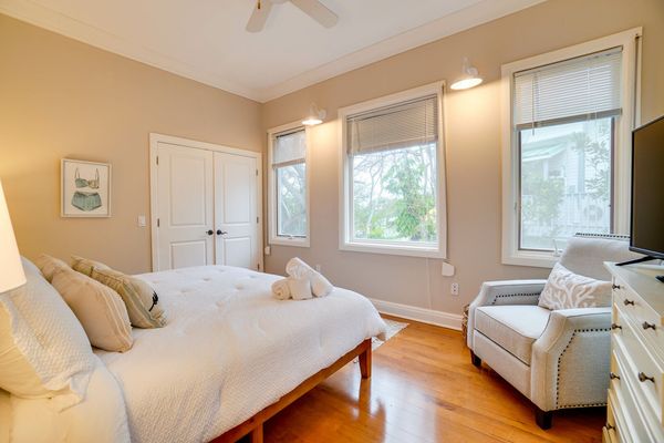 Bedroom 2 - King Bed