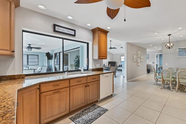 Cozy kitchen and dining space