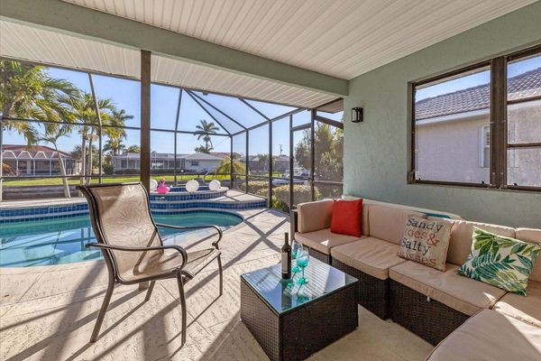 Relaxing lanai seating