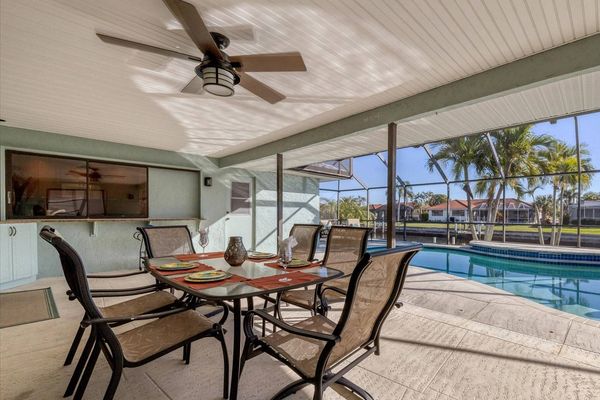 Enjoy al fresco dining on the covered lanai