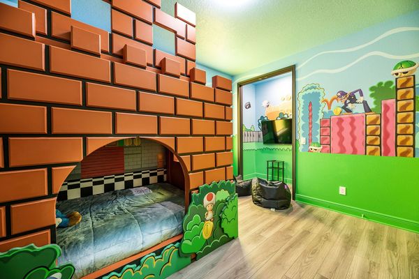 The little ones have their gaming corner with a Nintendo Switch