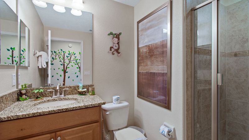 Hall Bathroom 2 Upstairs
Shower