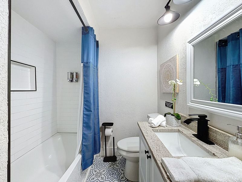 Hall Bathroom 2 - Shower/Tub Combo