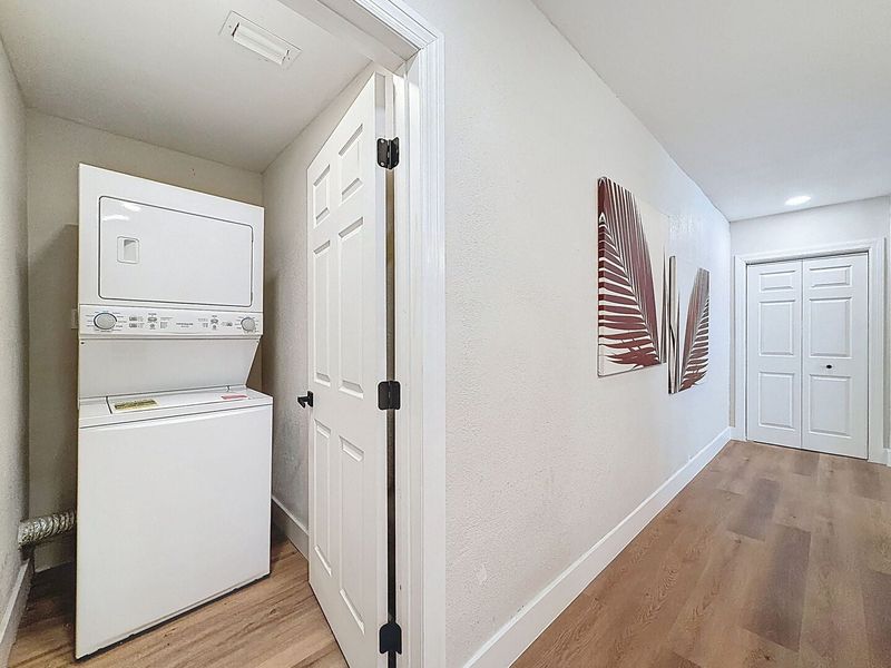 Laundry - Stackable Washer & Dryer Half size