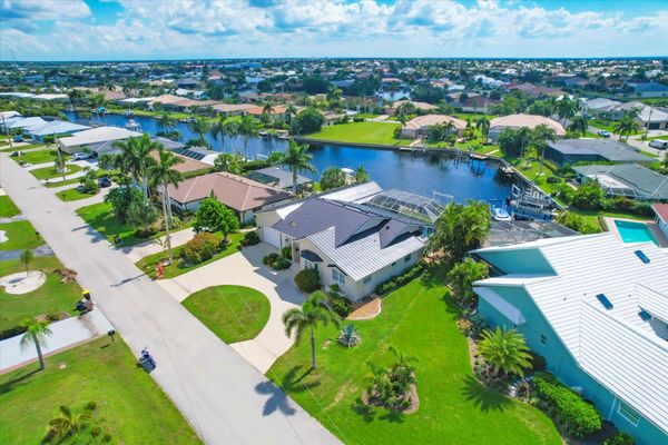 Beautiful Punta Gorda Isles waterfront home with private pool