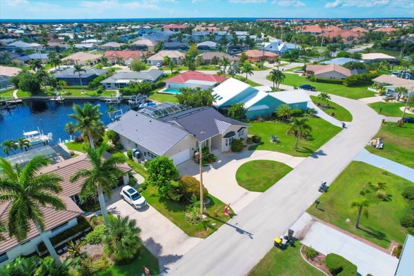 Beautiful Punta Gorda Isles waterfront home with private pool