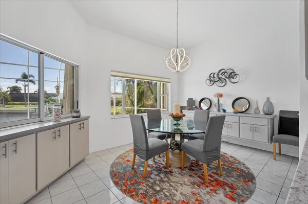 Bright and open dining room