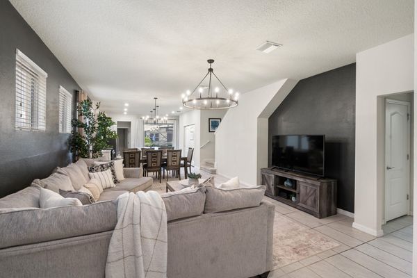 Living Room, 60" Smart TV