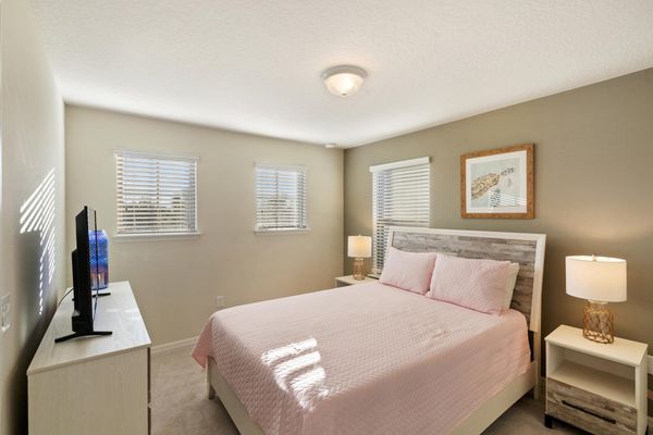 Queen Suite Bedroom 5 Upstairs Attached Bathroom Shower 43" Smart TV