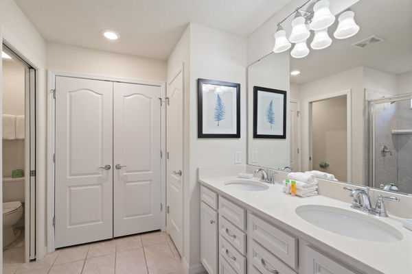 King Suite Bathroom 2 Upstairs Shower
