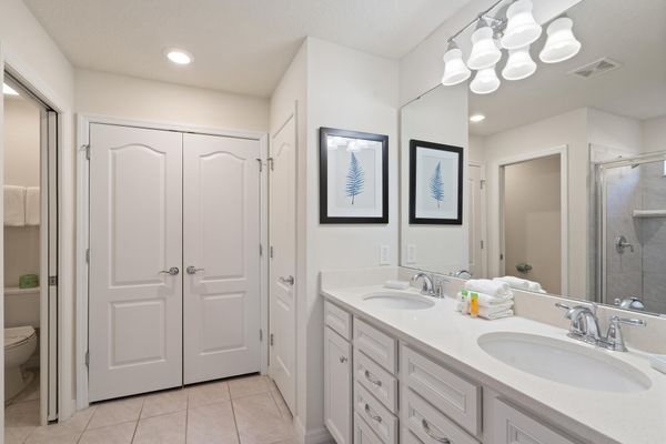 King Suite Bathroom 2 Upstairs Shower