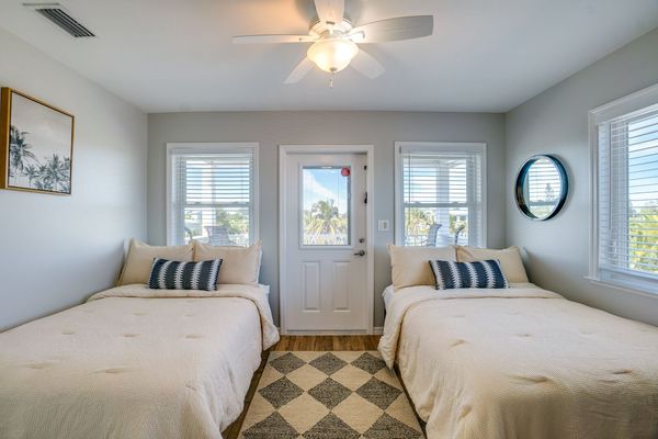 Bedroom 3 - 2 Full Beds