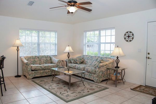 Spacious living room