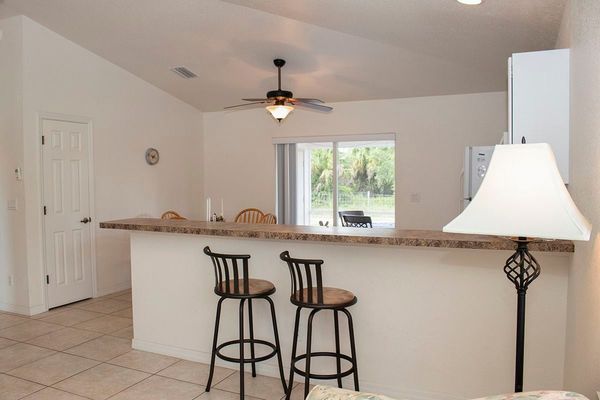 Breakfast bar