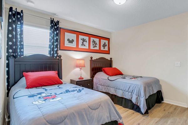 Two Twins Bedroom 6 (Angle)