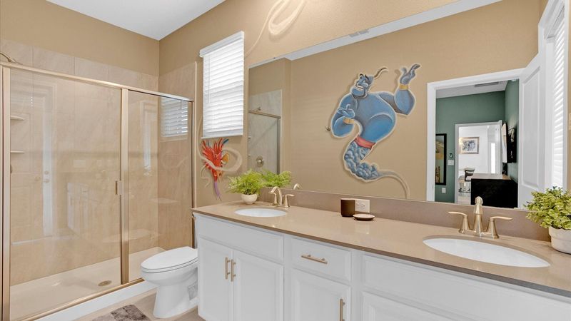 Master King Bathroom 1 Downstairs
Shower