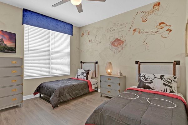 Two Twins Bedroom 5 Upstairs
Harry Potter Theme
43" Roku TV