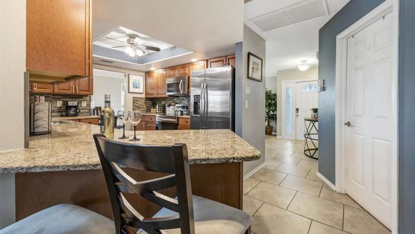Breakfast bar