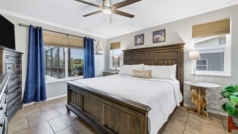 King master bedroom with ensuite