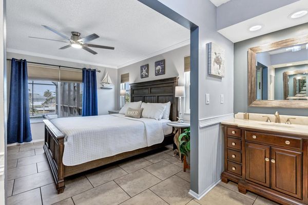 King master bedroom ensuite