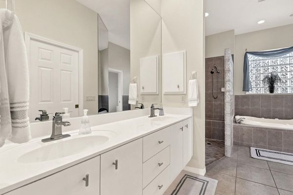 Master bathroom ensuite with dual vanity