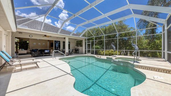 Gorgeous pool and spa