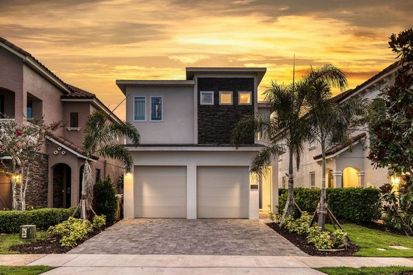 Have the vacation of a lifetime with a stay at Castle Pines Cove!